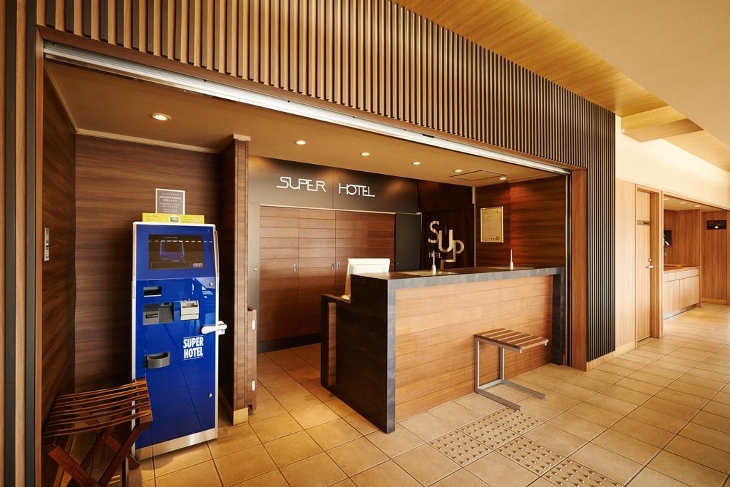 Super Hotel Takaoka Ekinan Екстер'єр фото