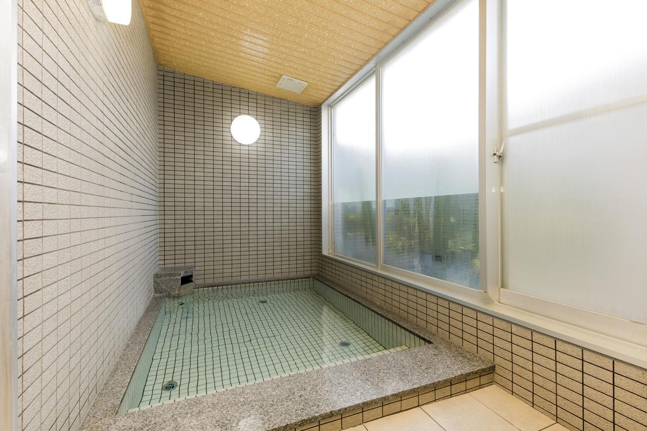 Super Hotel Takaoka Ekinan Екстер'єр фото